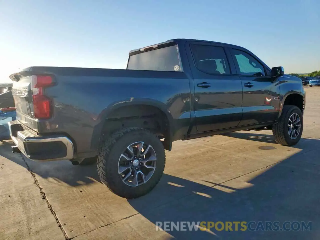 3 Photograph of a damaged car 3GCPWCED3KG157692 CHEVROLET ALL Models 2019