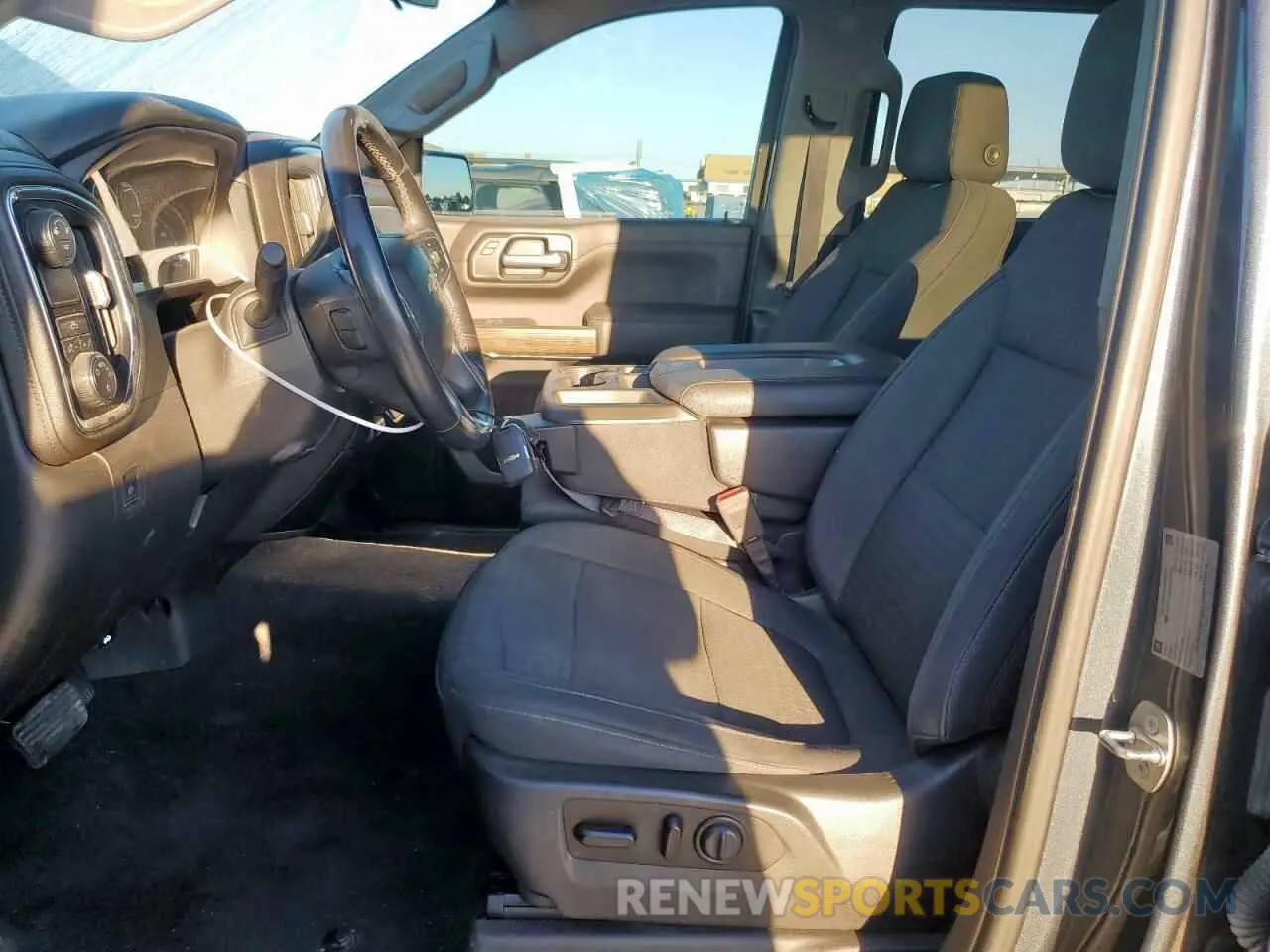 7 Photograph of a damaged car 3GCPWCED3KG157692 CHEVROLET ALL Models 2019