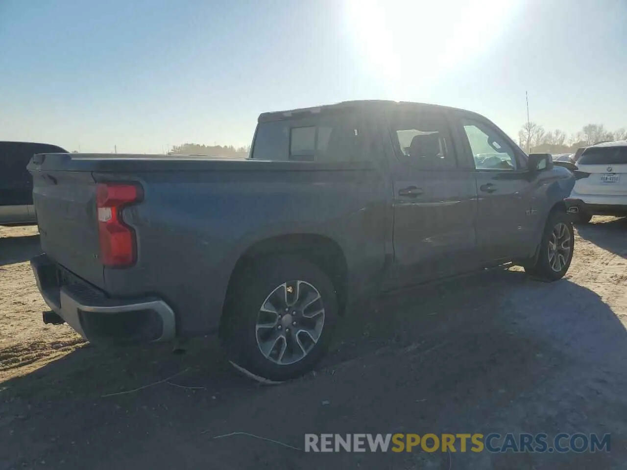 3 Photograph of a damaged car 3GCPWCED3KG258117 CHEVROLET ALL Models 2019