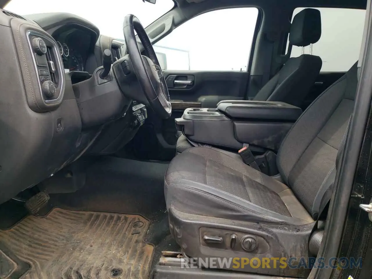 7 Photograph of a damaged car 3GCPWCED4KG256411 CHEVROLET ALL Models 2019