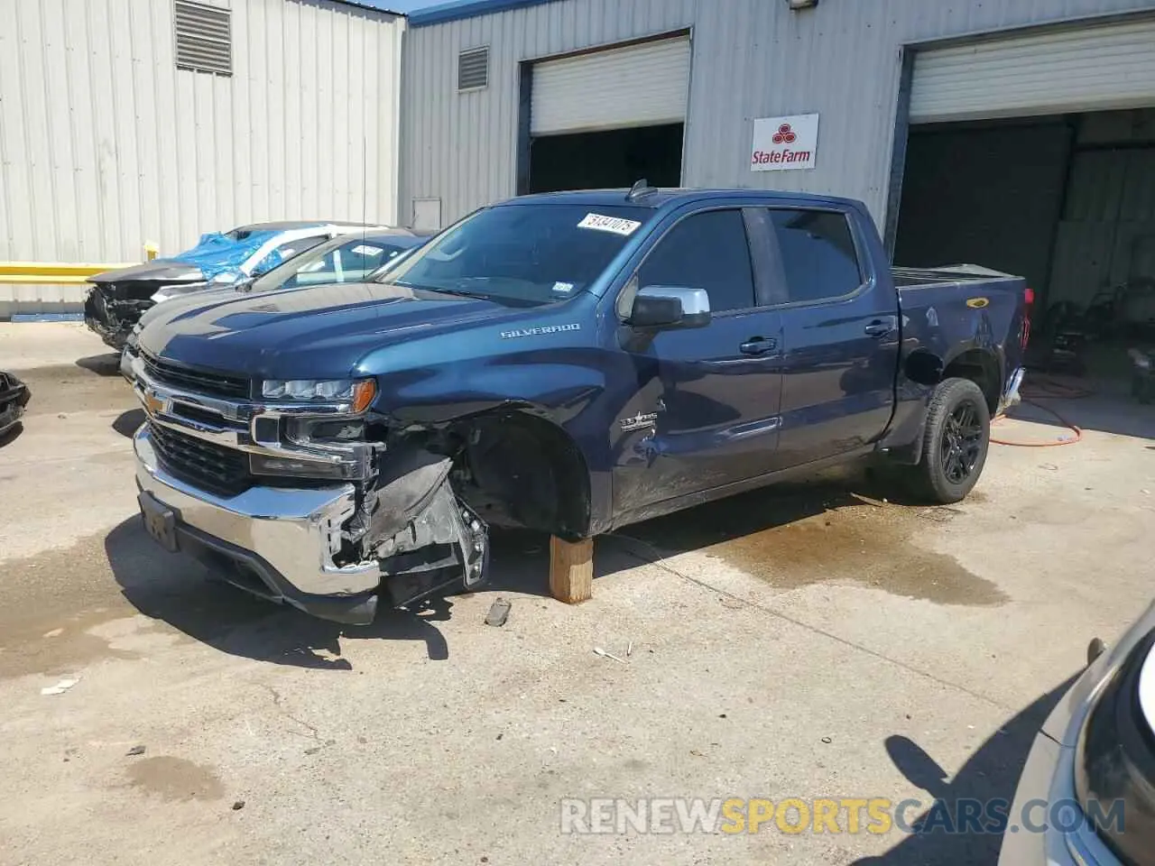1 Photograph of a damaged car 3GCPWCED9KG244223 CHEVROLET ALL Models 2019