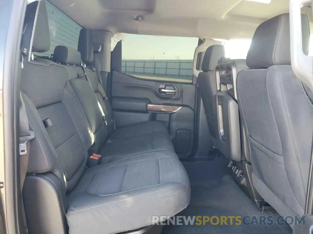 11 Photograph of a damaged car 3GCPWDED7KG292180 CHEVROLET All Models 2019