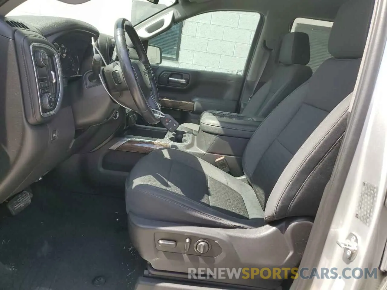 7 Photograph of a damaged car 3GCPWDED9KG248830 CHEVROLET ALL Models 2019