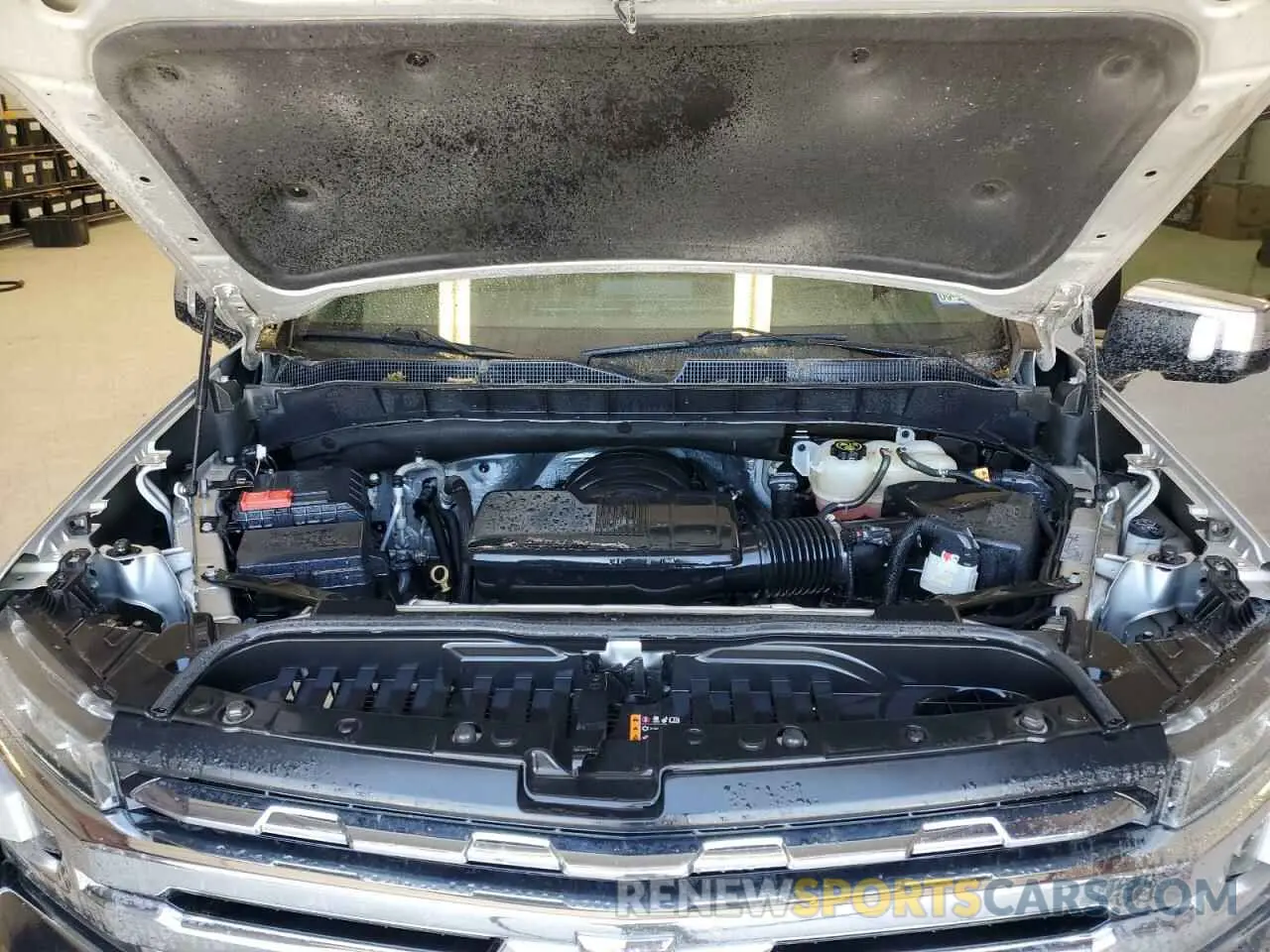 11 Photograph of a damaged car 3GCPWEED1KG165608 CHEVROLET ALL Models 2019