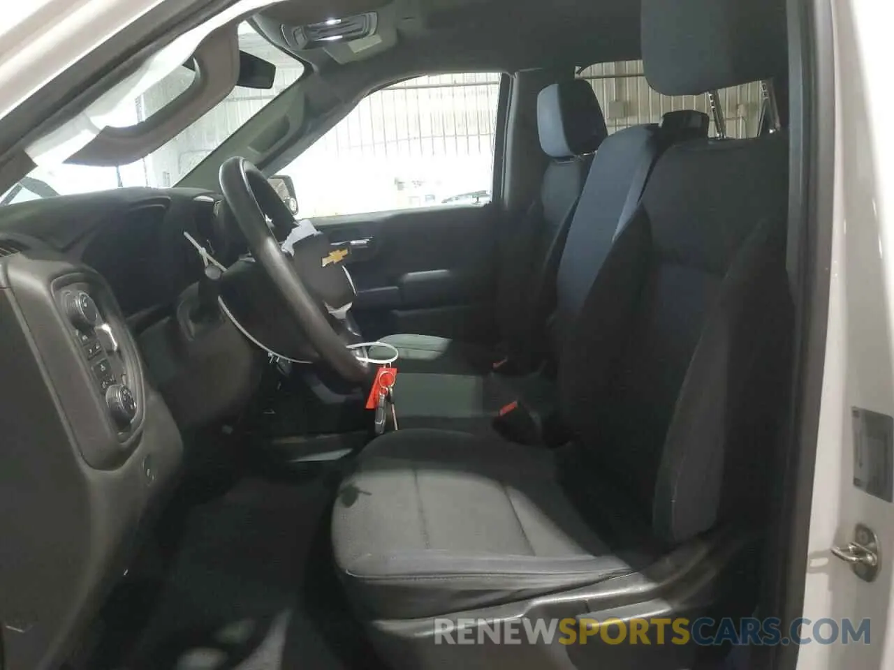 7 Photograph of a damaged car 3GCPYBEH2KG157495 CHEVROLET ALL Models 2019