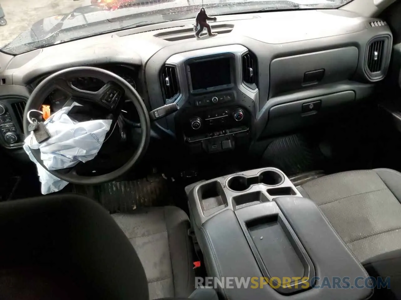 8 Photograph of a damaged car 3GCPYBEH2KG309386 CHEVROLET ALL Models 2019