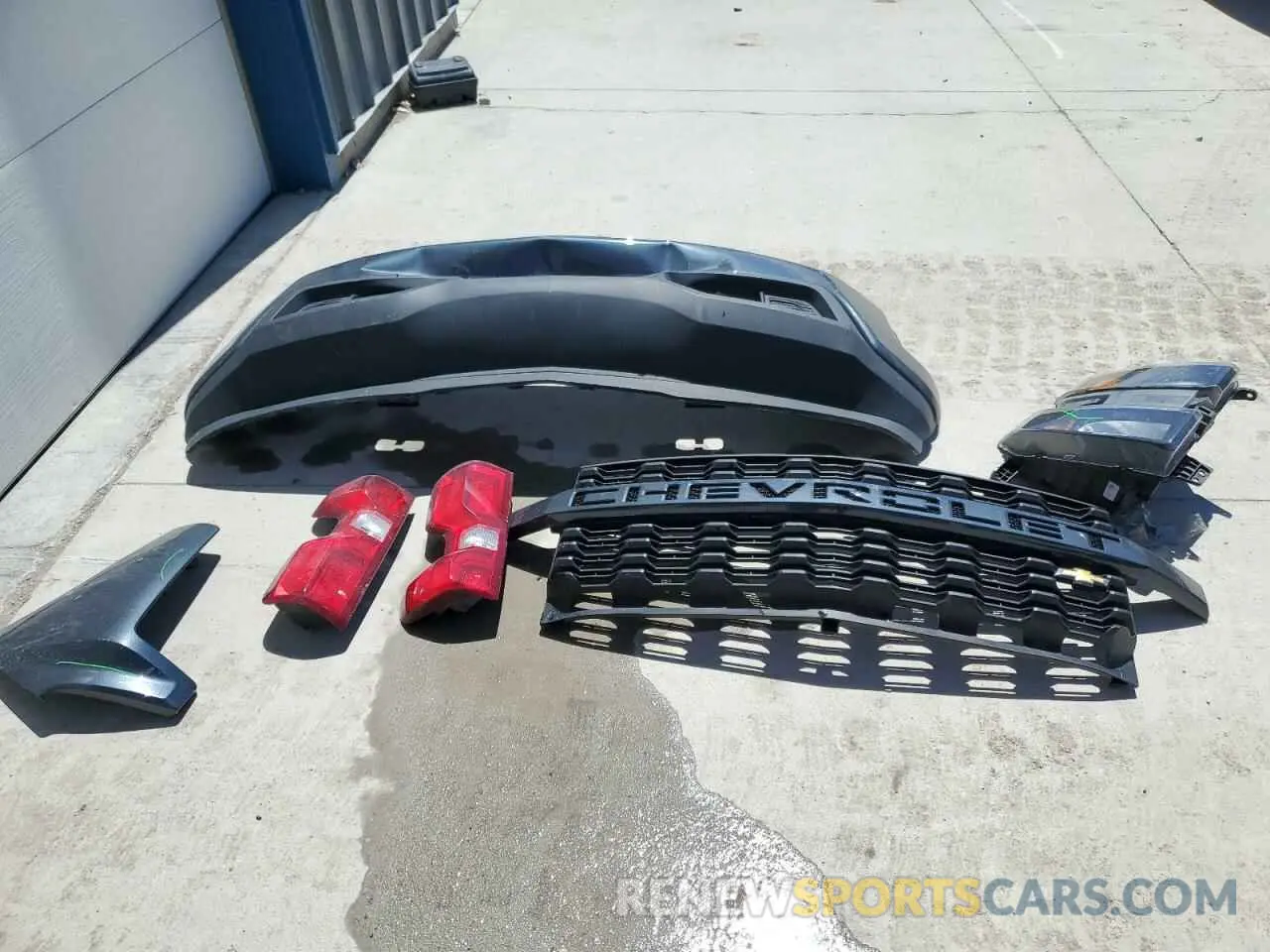 12 Photograph of a damaged car 3GCPYBEH3KG303886 CHEVROLET ALL Models 2019