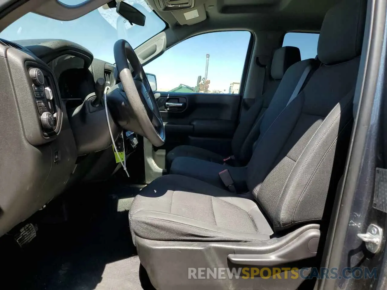 7 Photograph of a damaged car 3GCPYBEH3KG303886 CHEVROLET ALL Models 2019