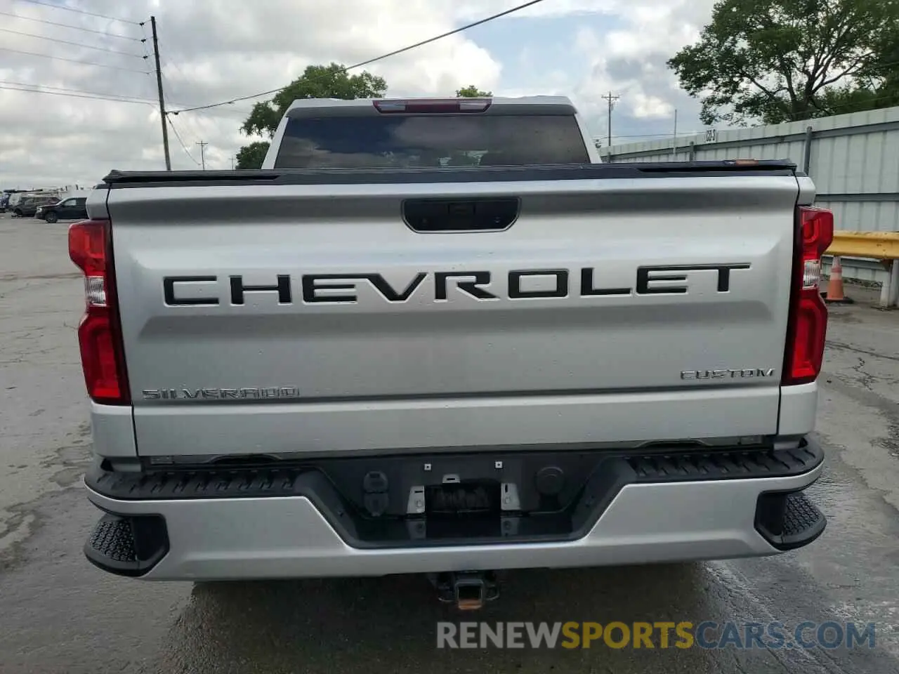6 Photograph of a damaged car 3GCPYBEH6KG181038 CHEVROLET ALL Models 2019