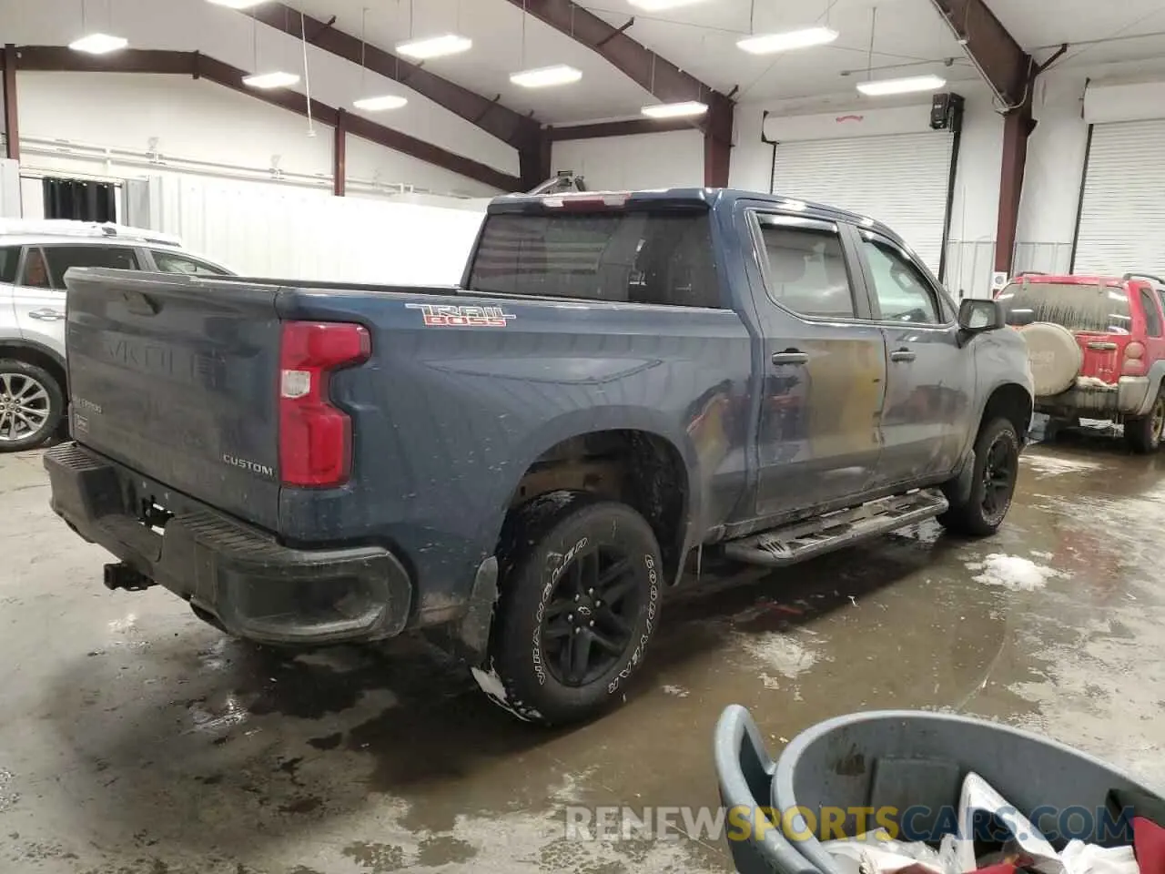 3 Photograph of a damaged car 3GCPYCEF3KG148339 CHEVROLET ALL Models 2019