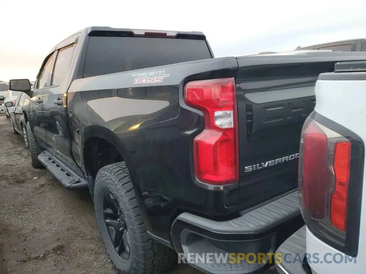 2 Photograph of a damaged car 3GCPYCEF3KG283045 CHEVROLET ALL Models 2019