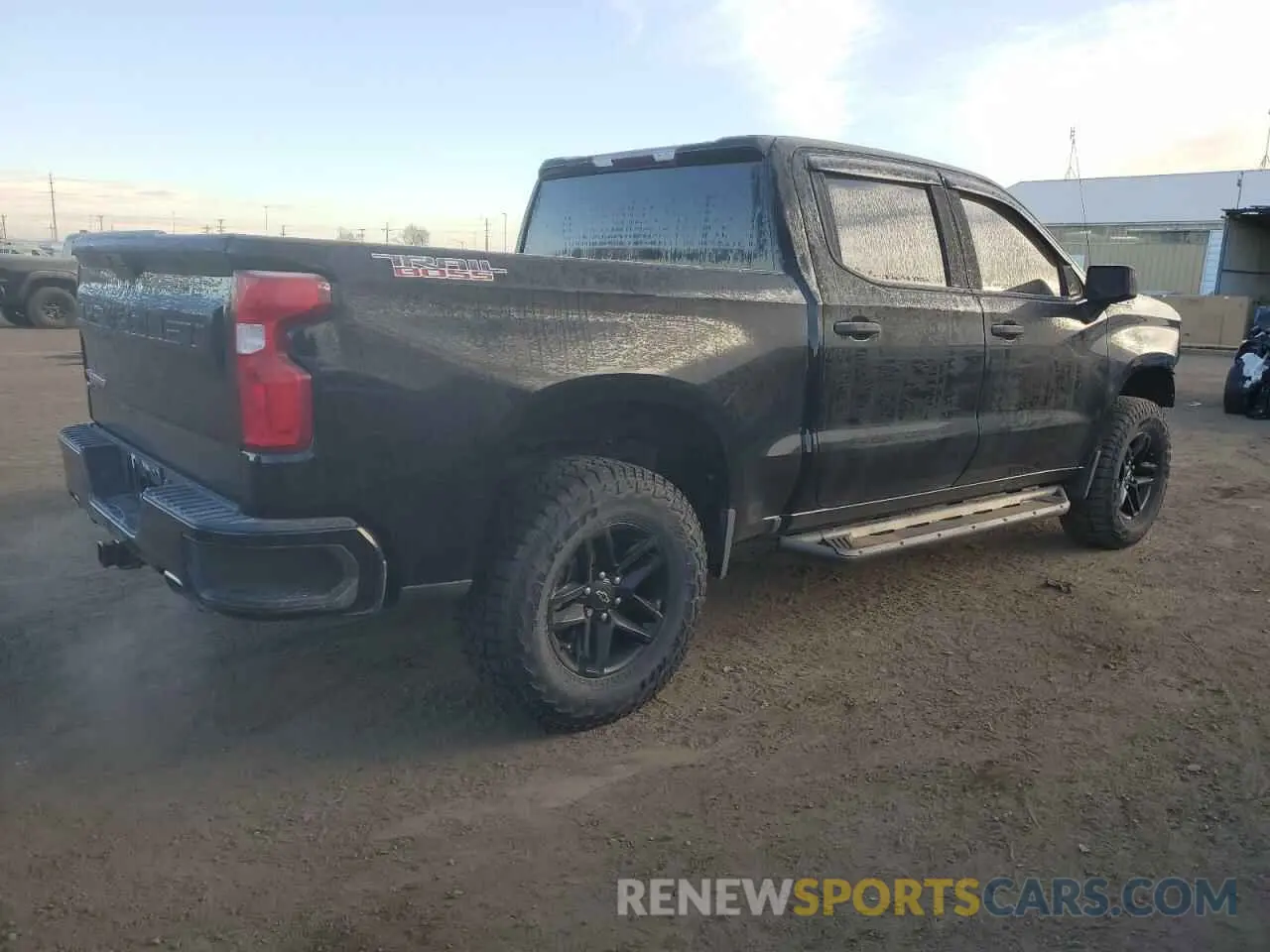 3 Photograph of a damaged car 3GCPYCEF3KG283045 CHEVROLET ALL Models 2019
