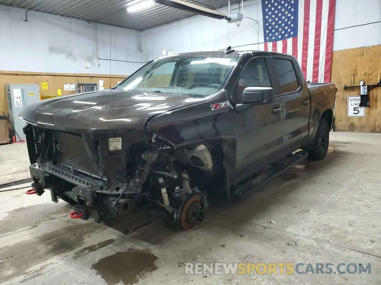 1 Photograph of a damaged car 3GCPYCEF8KG127244 CHEVROLET ALL Models 2019