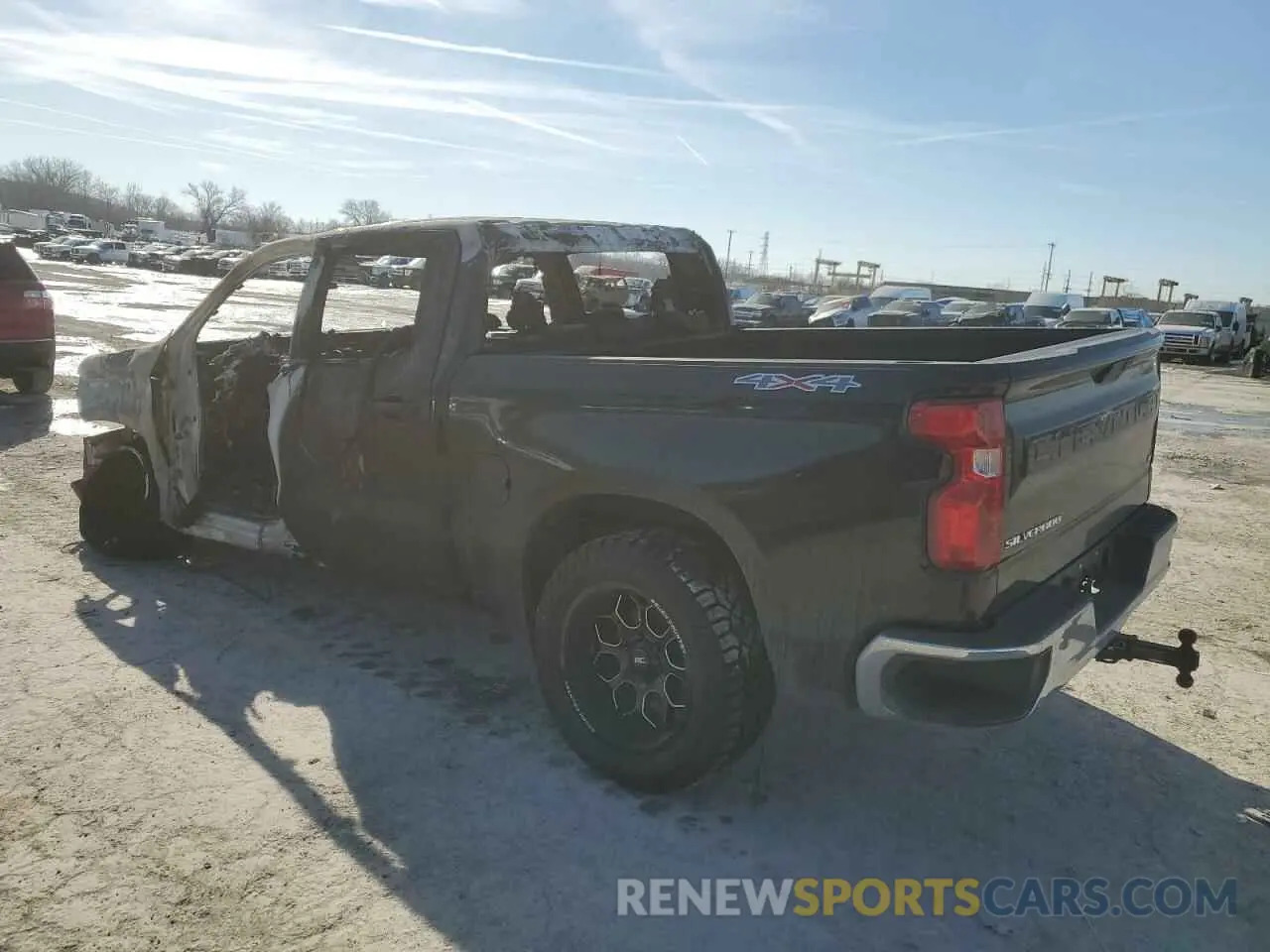 2 Photograph of a damaged car 3GCPYDEK5KG147535 CHEVROLET ALL Models 2019
