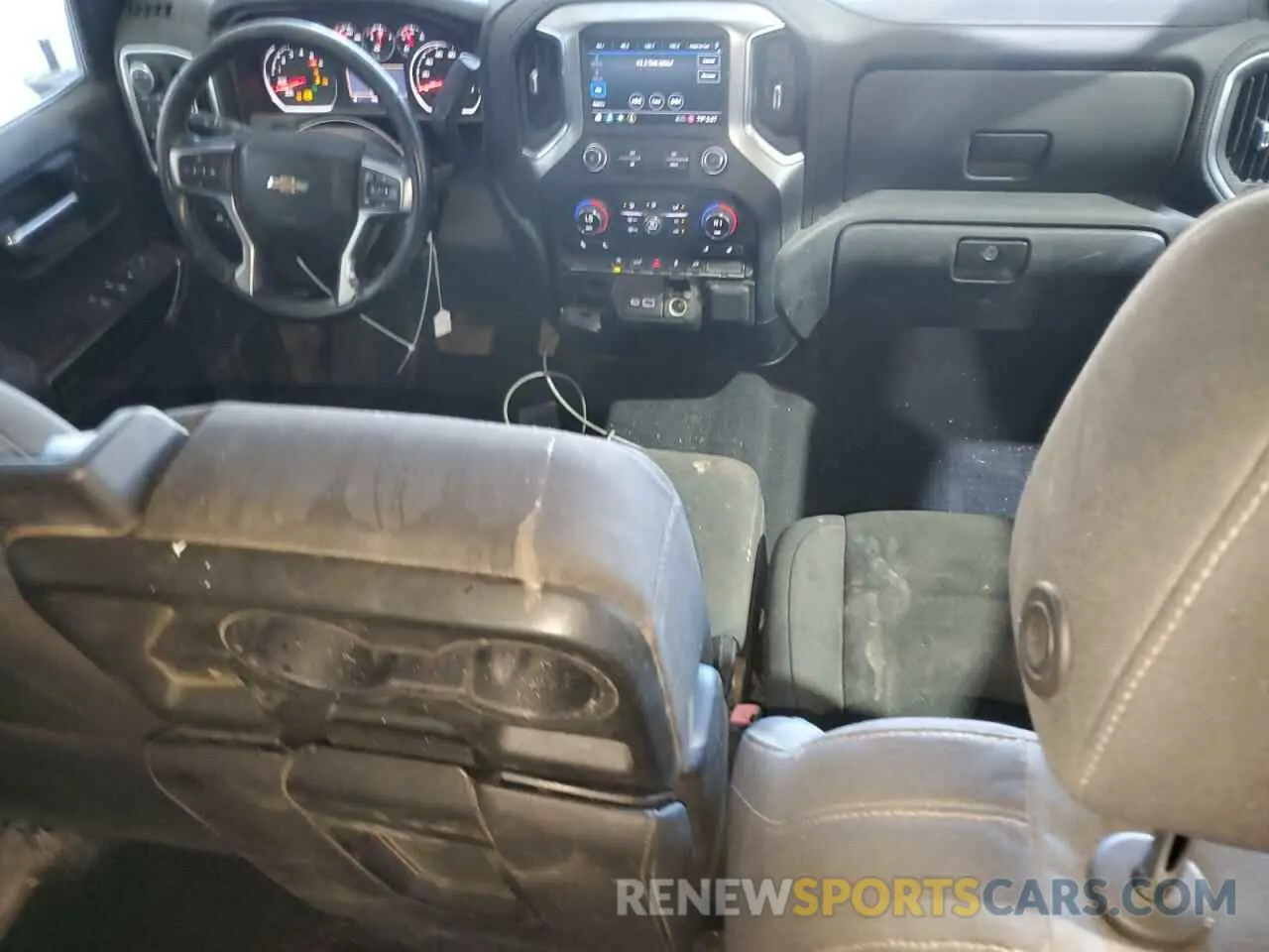 8 Photograph of a damaged car 3GCPYDEK6KG115905 CHEVROLET ALL Models 2019