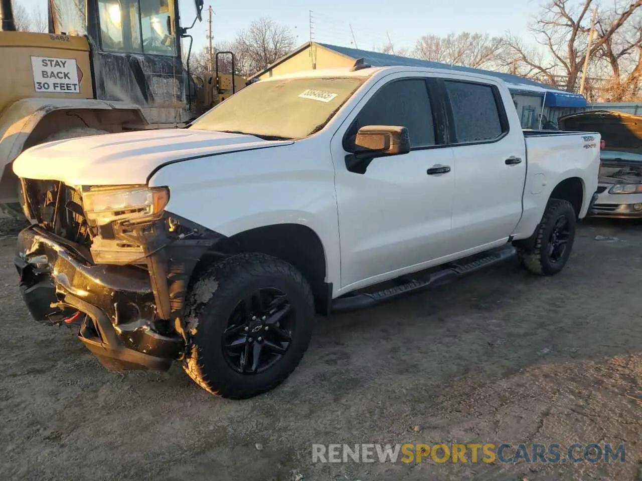 1 Photograph of a damaged car 3GCPYFED2KG199251 CHEVROLET ALL Models 2019