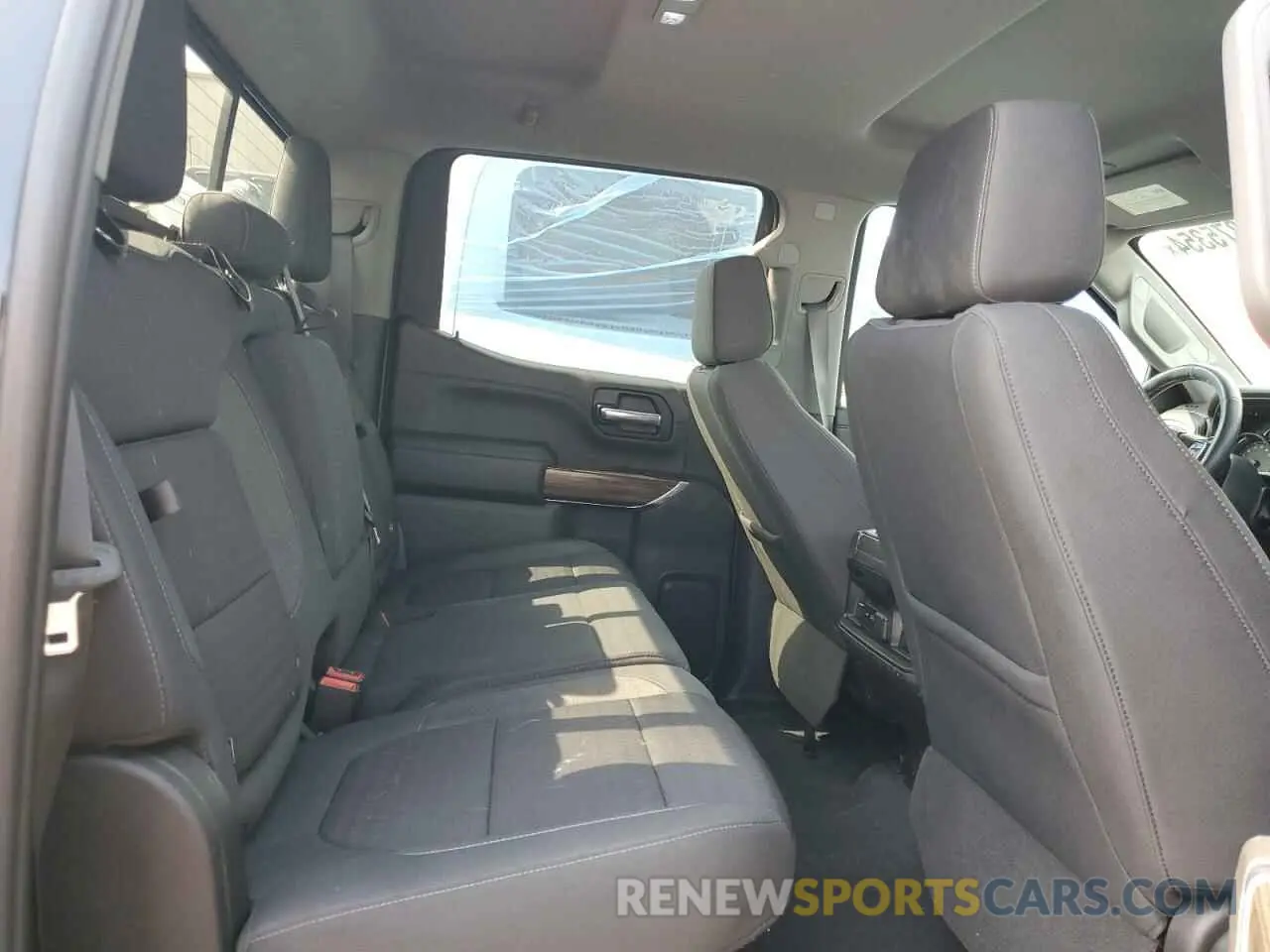 10 Photograph of a damaged car 3GCPYFED2KG298975 CHEVROLET ALL Models 2019