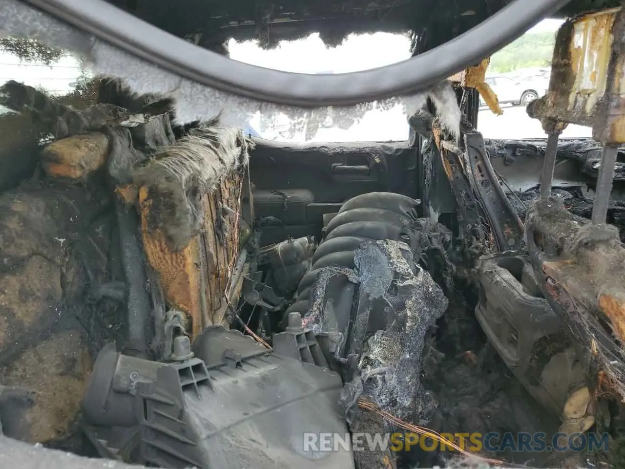 10 Photograph of a damaged car 3GCPYFED2KG305066 CHEVROLET ALL Models 2019