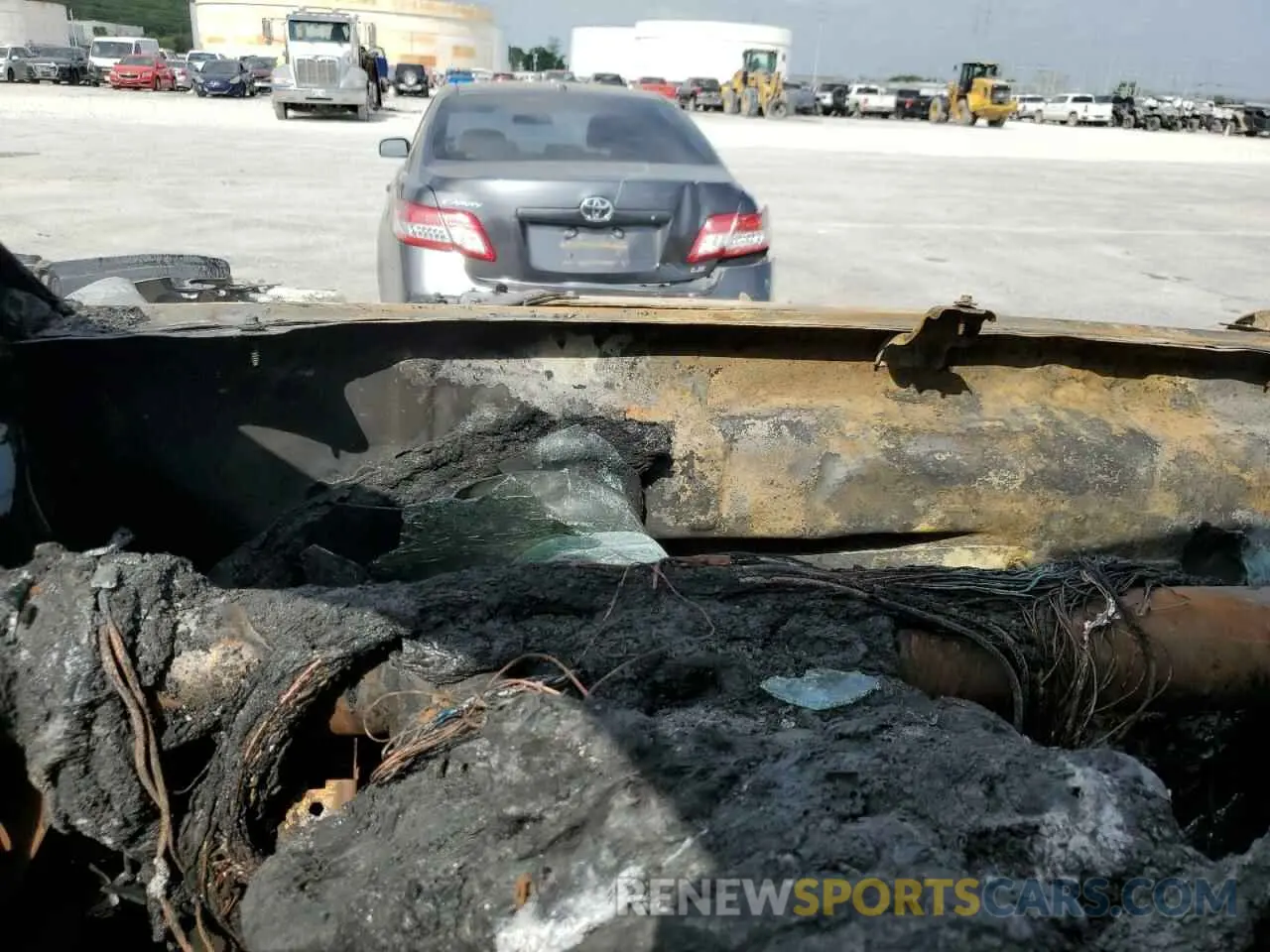 9 Photograph of a damaged car 3GCPYFED2KG305066 CHEVROLET ALL Models 2019