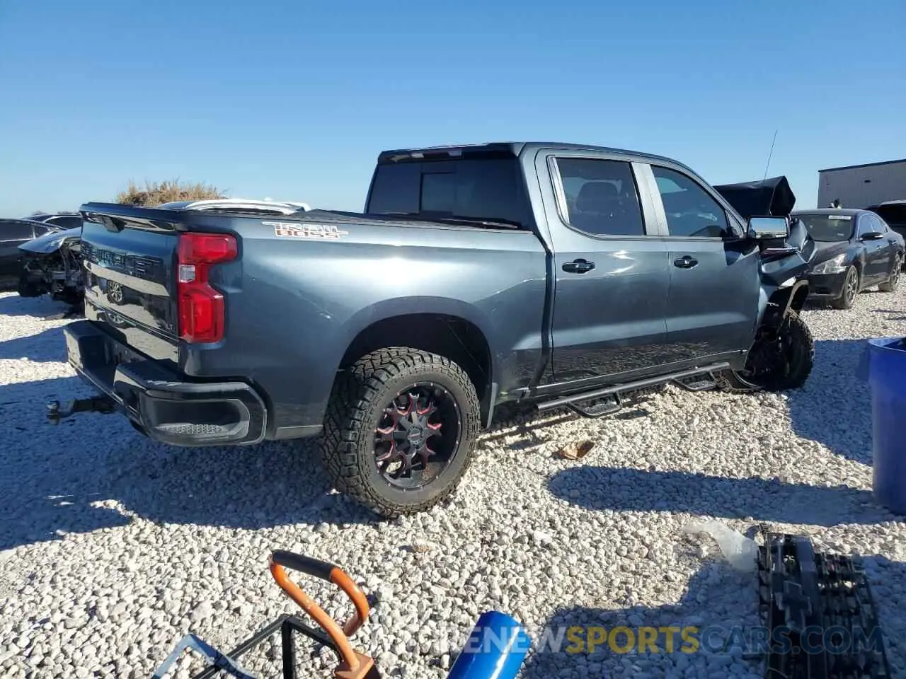 3 Photograph of a damaged car 3GCPYFED6KG215077 CHEVROLET ALL Models 2019