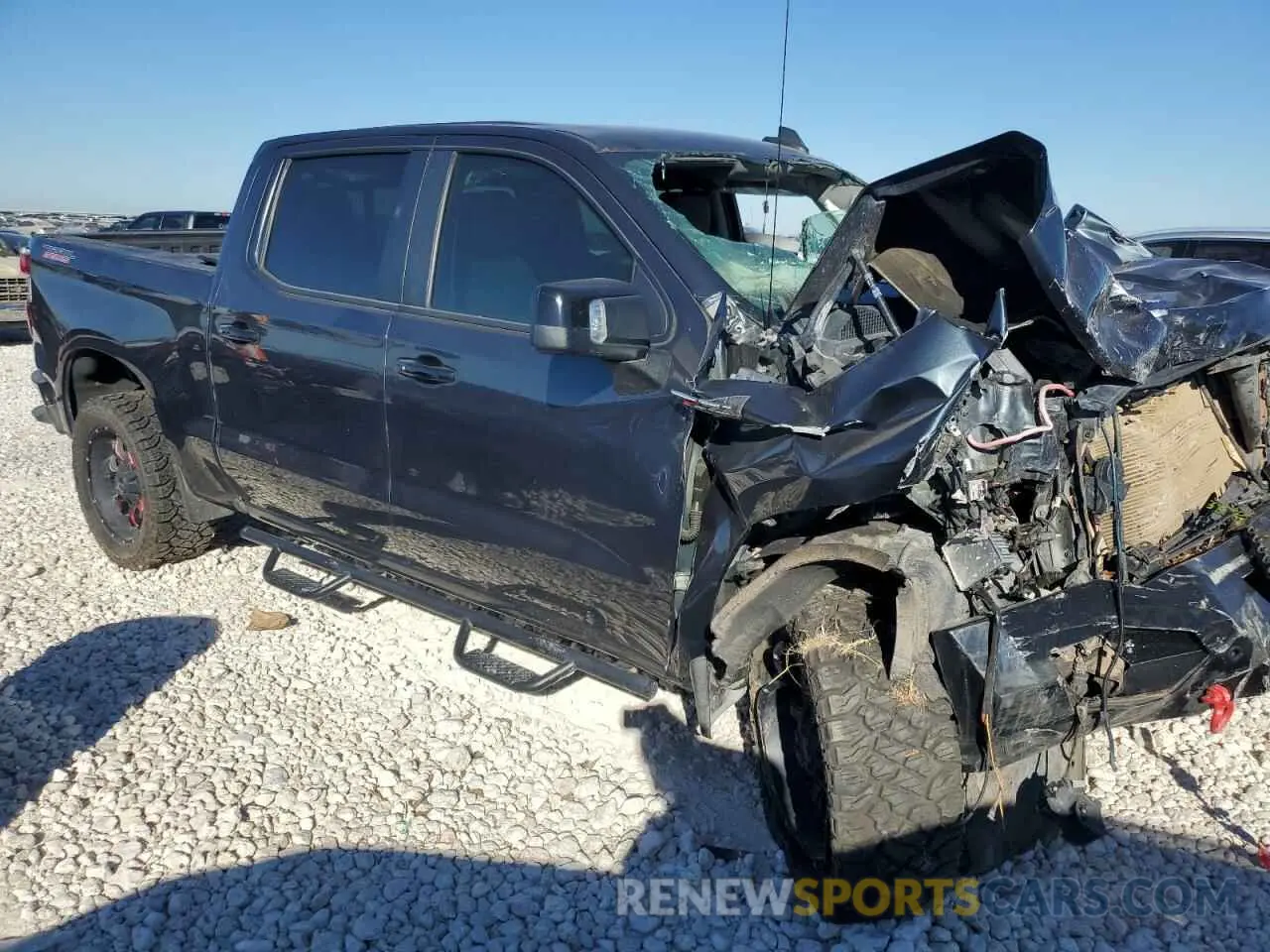 4 Photograph of a damaged car 3GCPYFED6KG215077 CHEVROLET ALL Models 2019