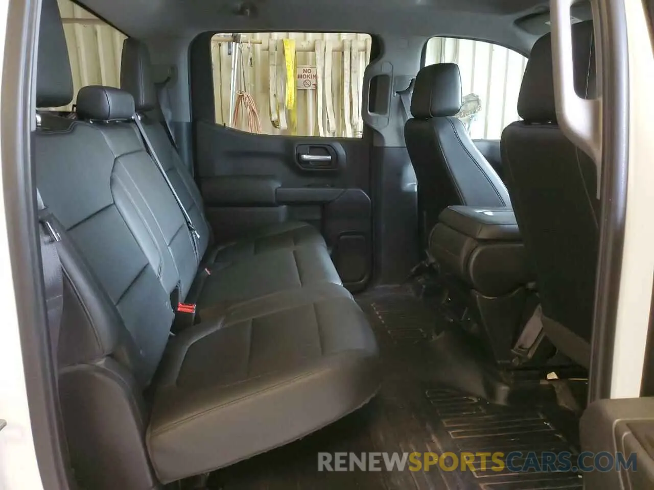 10 Photograph of a damaged car 3GCUYAEF1KG132986 CHEVROLET ALL Models 2019