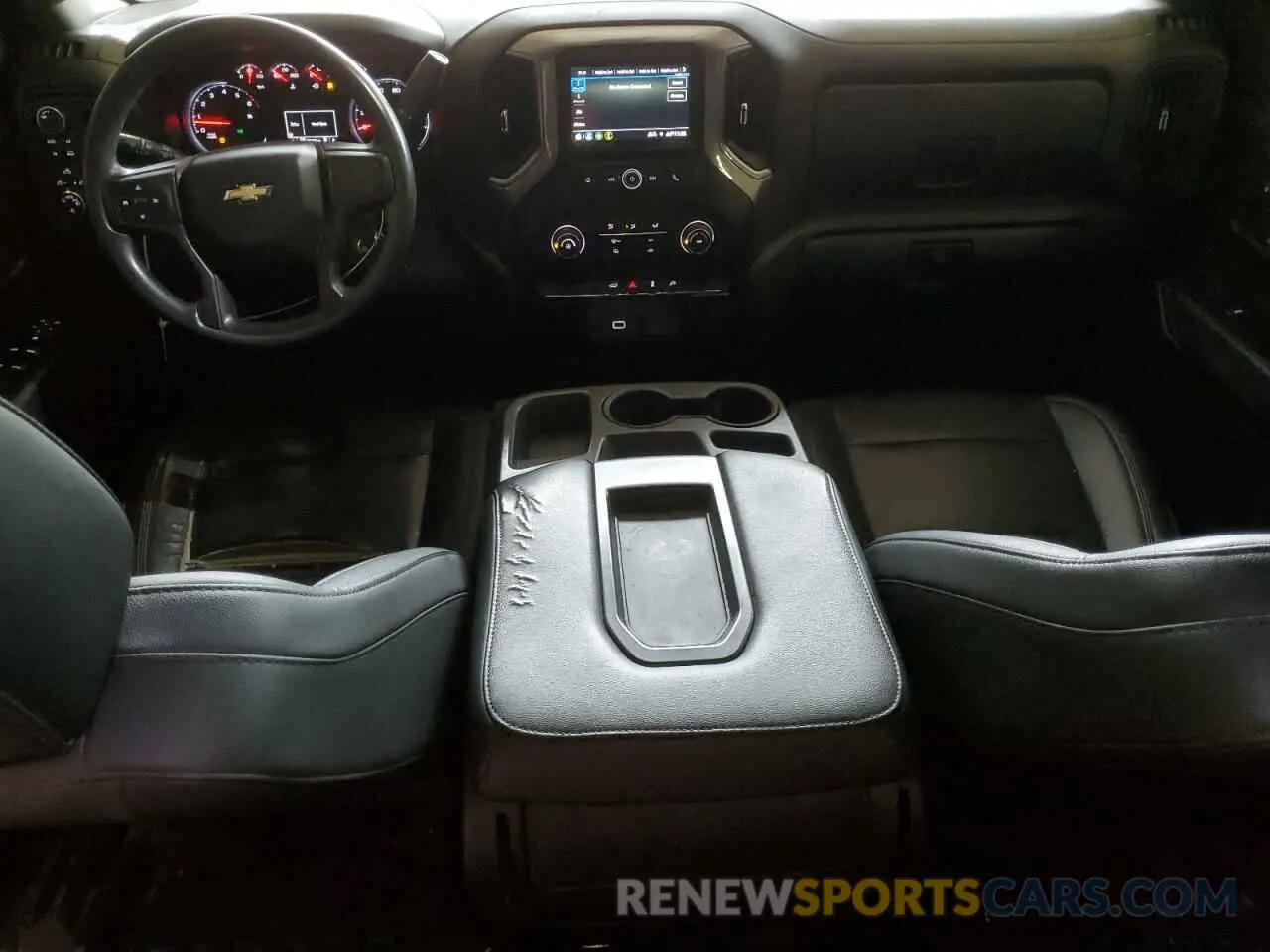 8 Photograph of a damaged car 3GCUYAEF1KG132986 CHEVROLET ALL Models 2019