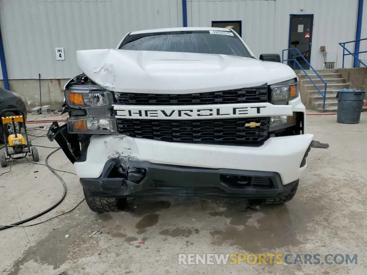 5 Photograph of a damaged car 3GCUYBEF5KG103500 CHEVROLET ALL Models 2019