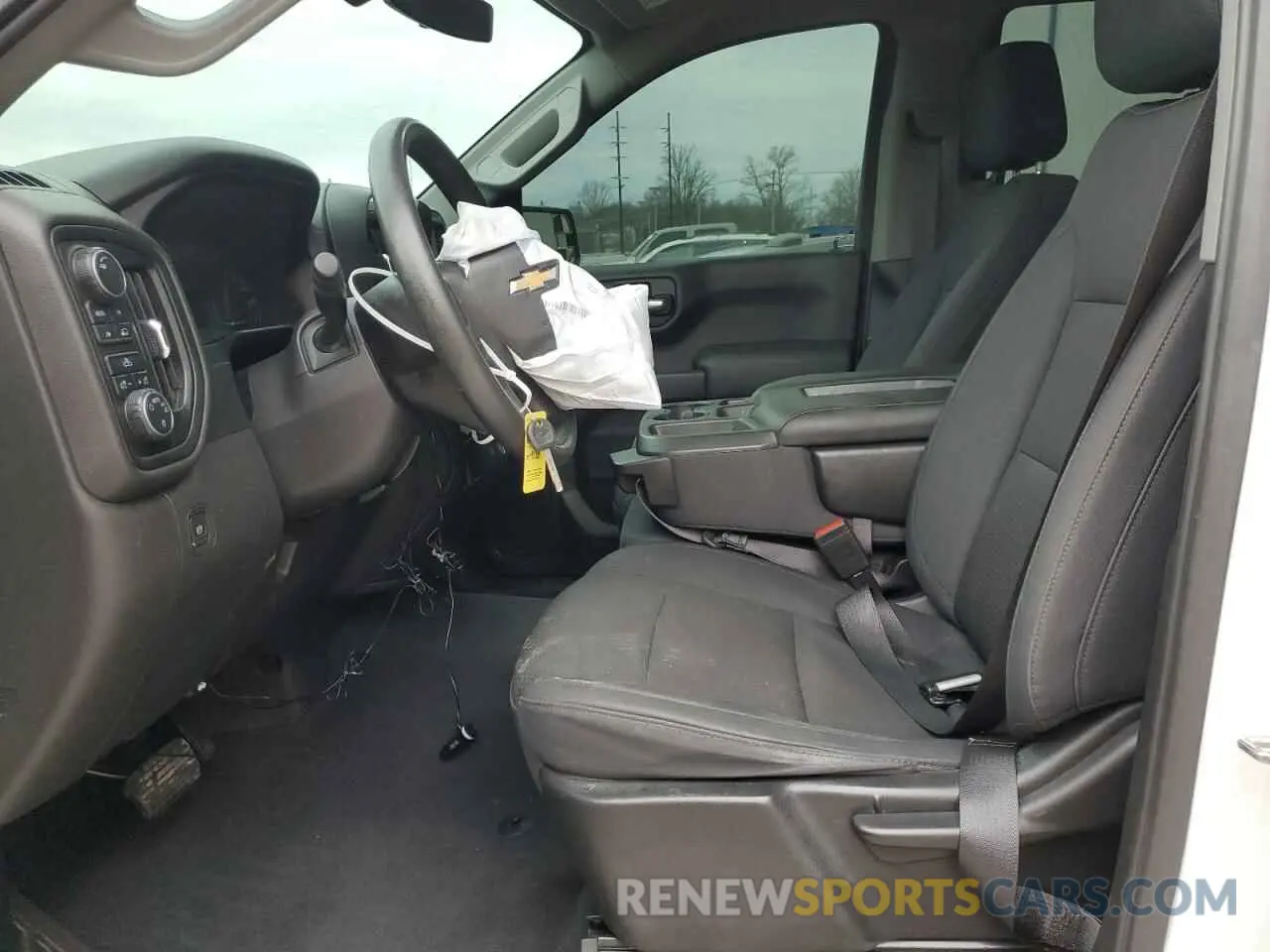 7 Photograph of a damaged car 3GCUYBEF5KG103500 CHEVROLET ALL Models 2019