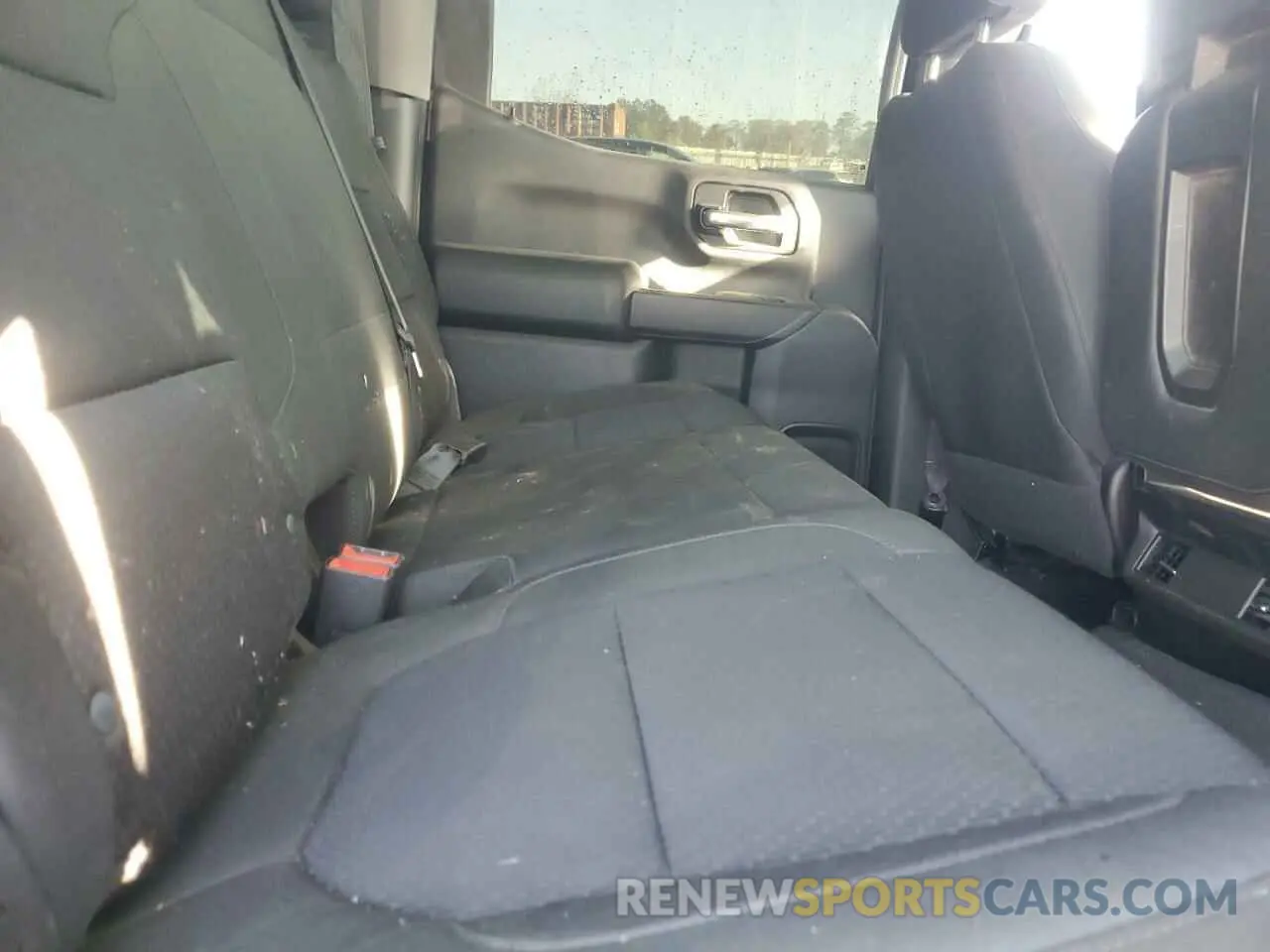 10 Photograph of a damaged car 3GCUYBEF5KG296313 CHEVROLET ALL Models 2019