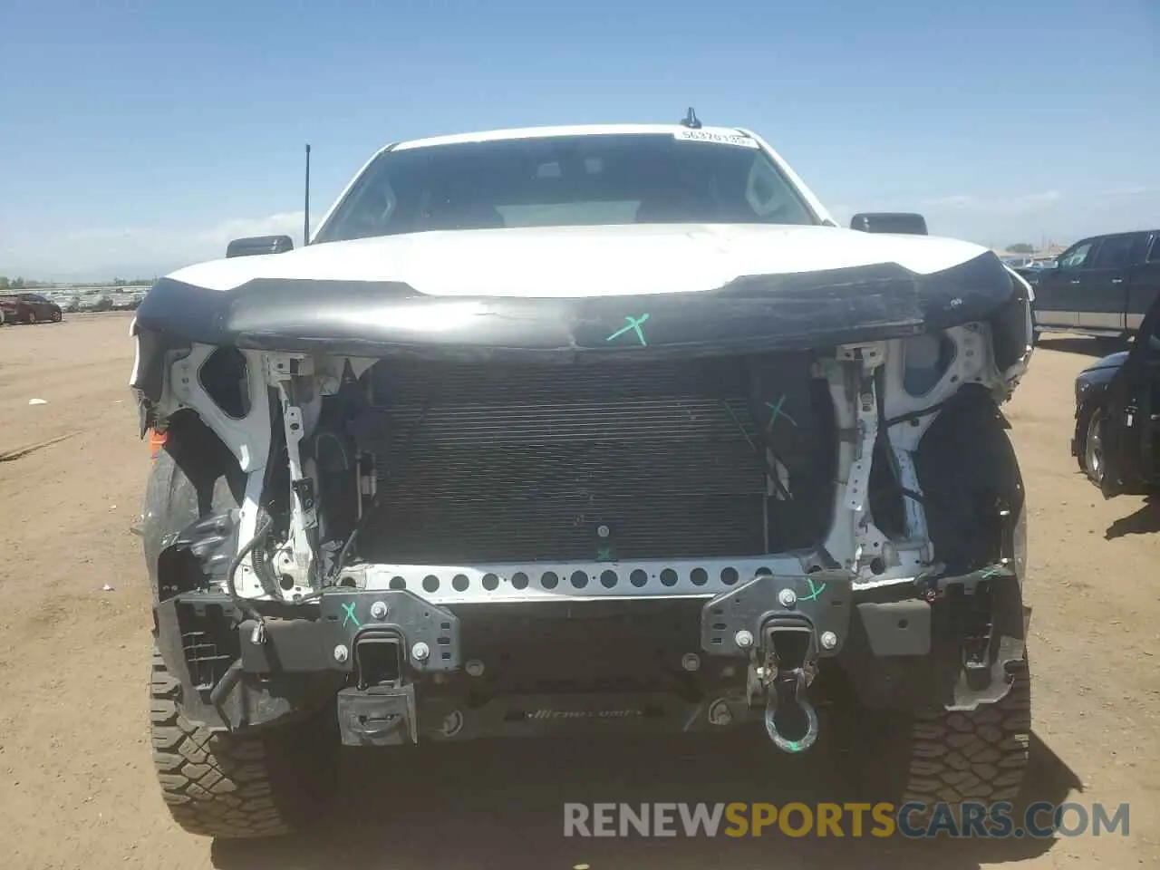 5 Photograph of a damaged car 3GCUYBEF8KG128004 CHEVROLET ALL Models 2019