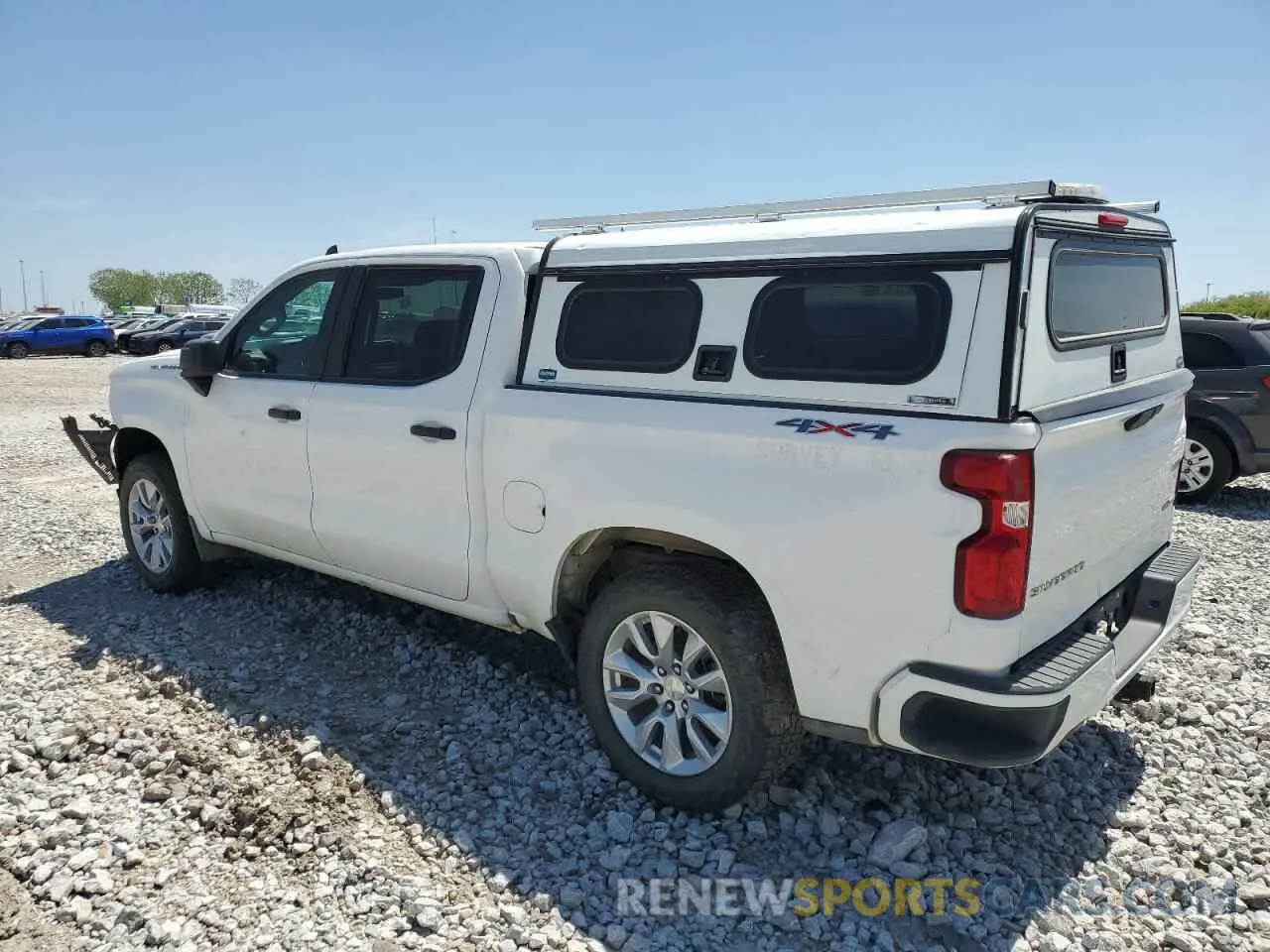 2 Photograph of a damaged car 3GCUYBEF9KG128349 CHEVROLET ALL Models 2019