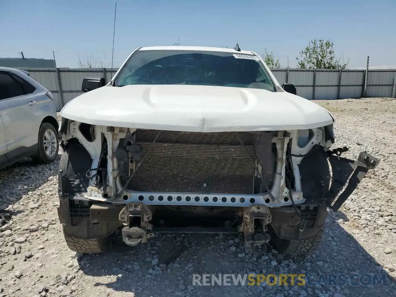 5 Photograph of a damaged car 3GCUYBEF9KG128349 CHEVROLET ALL Models 2019