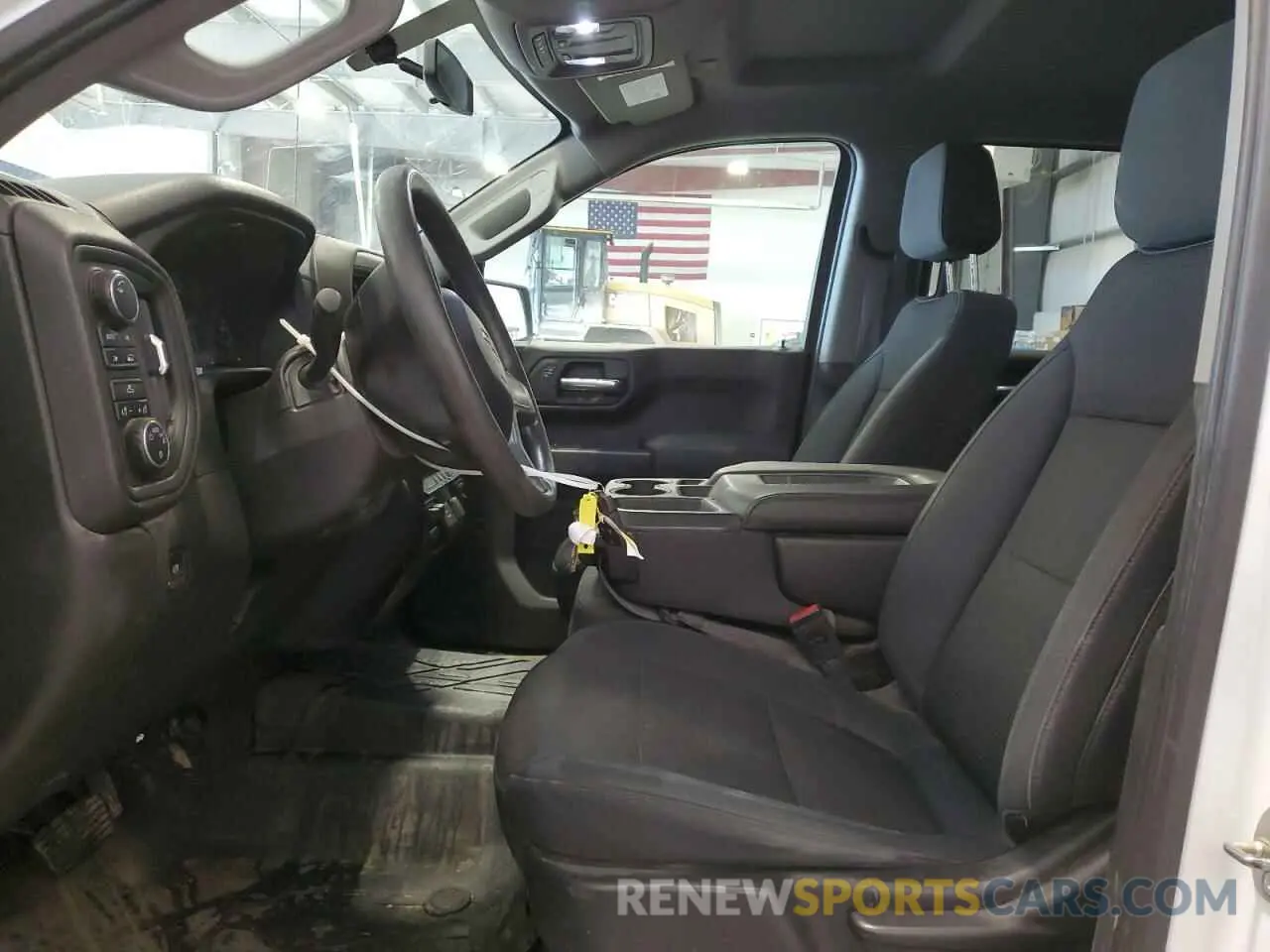 7 Photograph of a damaged car 3GCUYBEF9KG128349 CHEVROLET ALL Models 2019