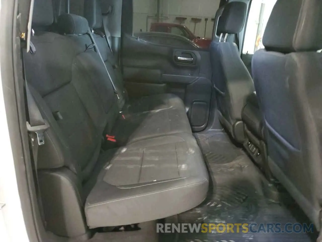 11 Photograph of a damaged car 3GCUYDED0KG256988 CHEVROLET ALL Models 2019