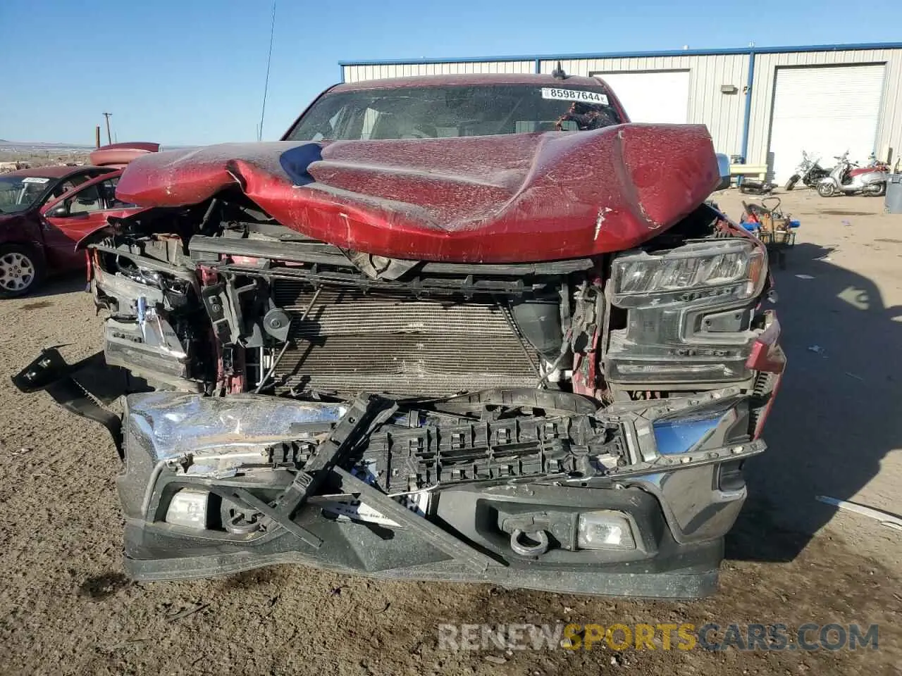 5 Photograph of a damaged car 3GCUYDED1KG189303 CHEVROLET ALL Models 2019