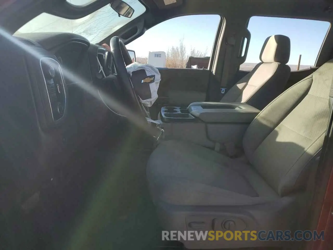 7 Photograph of a damaged car 3GCUYDED1KG189303 CHEVROLET ALL Models 2019