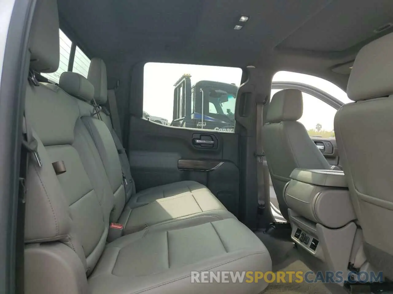 10 Photograph of a damaged car 3GCUYDED1KG280331 CHEVROLET ALL Models 2019