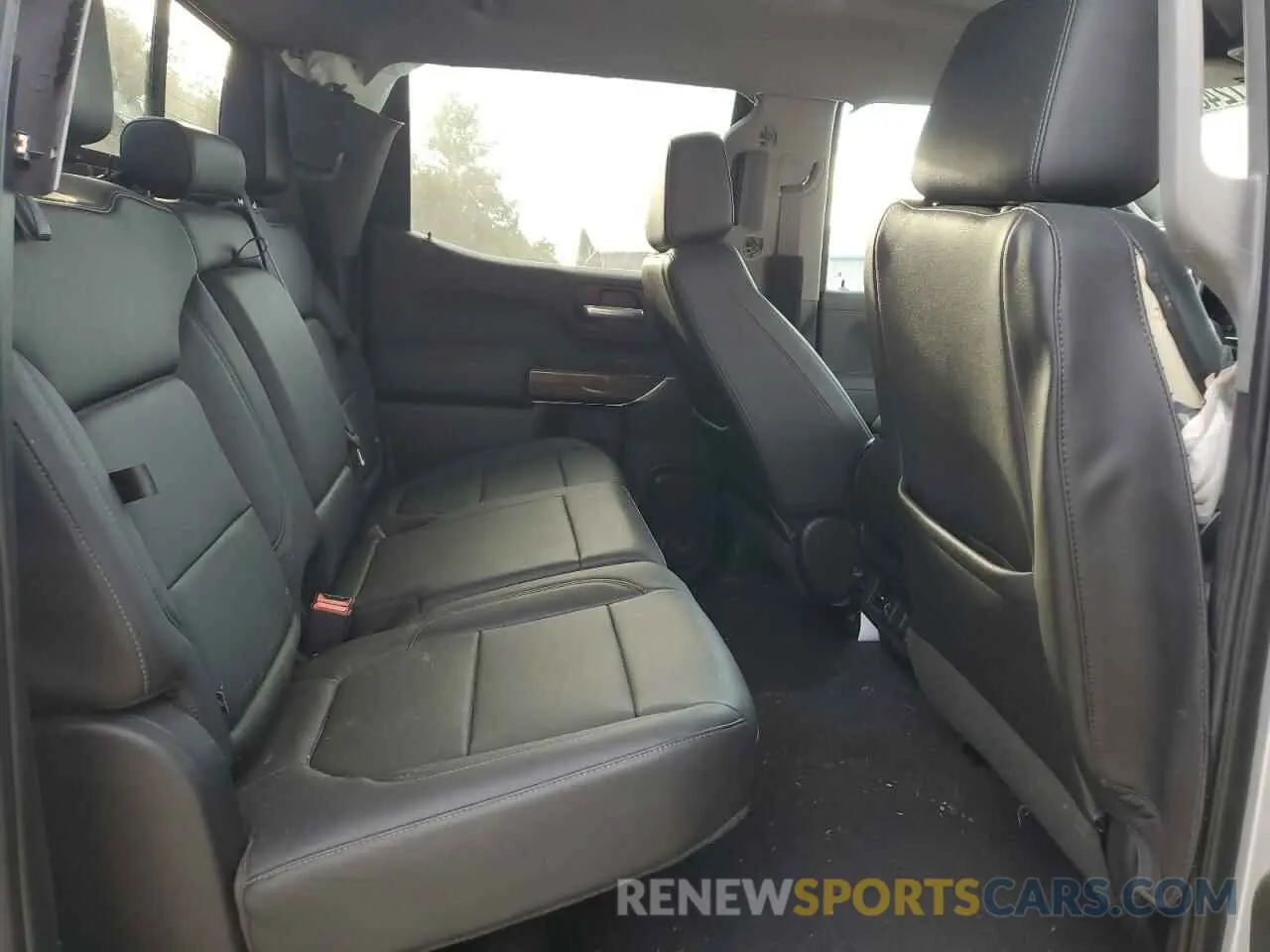 11 Photograph of a damaged car 3GCUYDED4KG113297 CHEVROLET ALL Models 2019