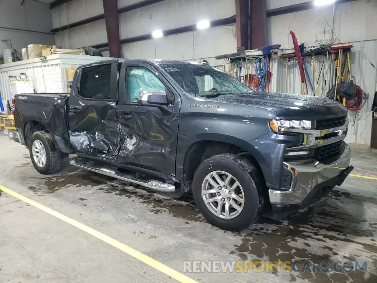 4 Photograph of a damaged car 3GCUYDED5KG193127 CHEVROLET ALL Models 2019