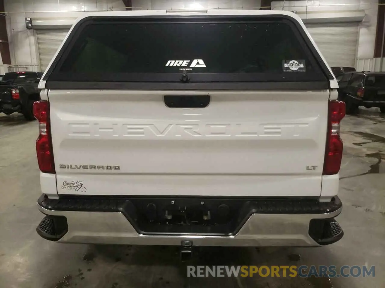 6 Photograph of a damaged car 3GCUYDED6KG252749 CHEVROLET All Models 2019