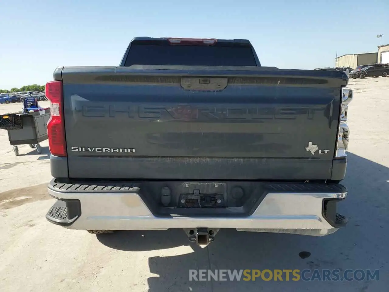 6 Photograph of a damaged car 3GCUYDED6KG295651 CHEVROLET ALL Models 2019