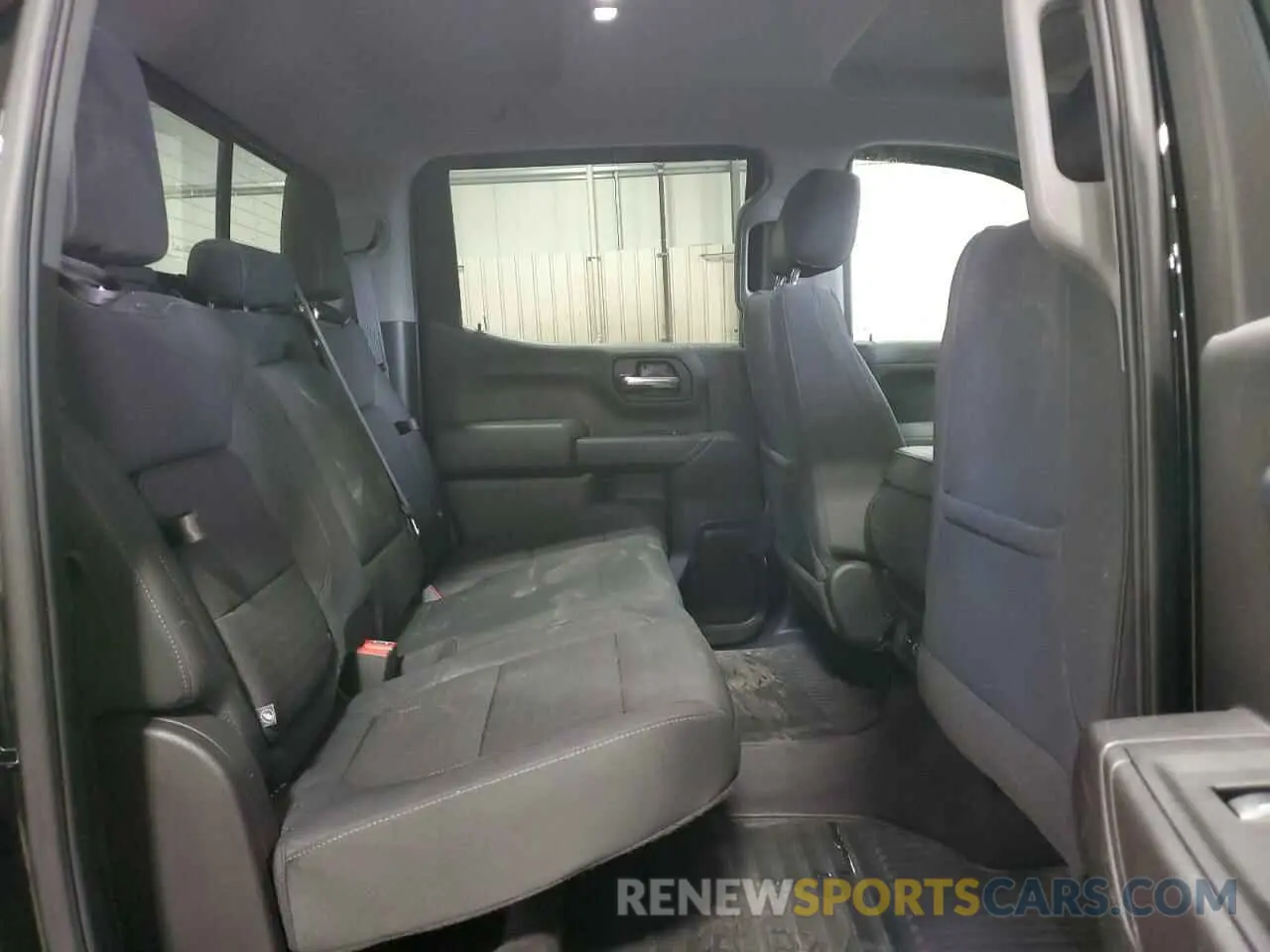 11 Photograph of a damaged car 3GCUYDED7KG105405 CHEVROLET ALL Models 2019
