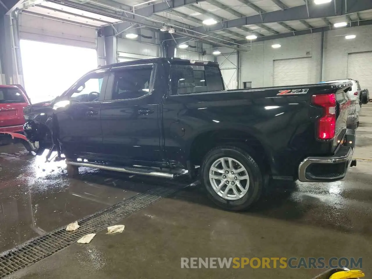 2 Photograph of a damaged car 3GCUYDED7KG105405 CHEVROLET ALL Models 2019