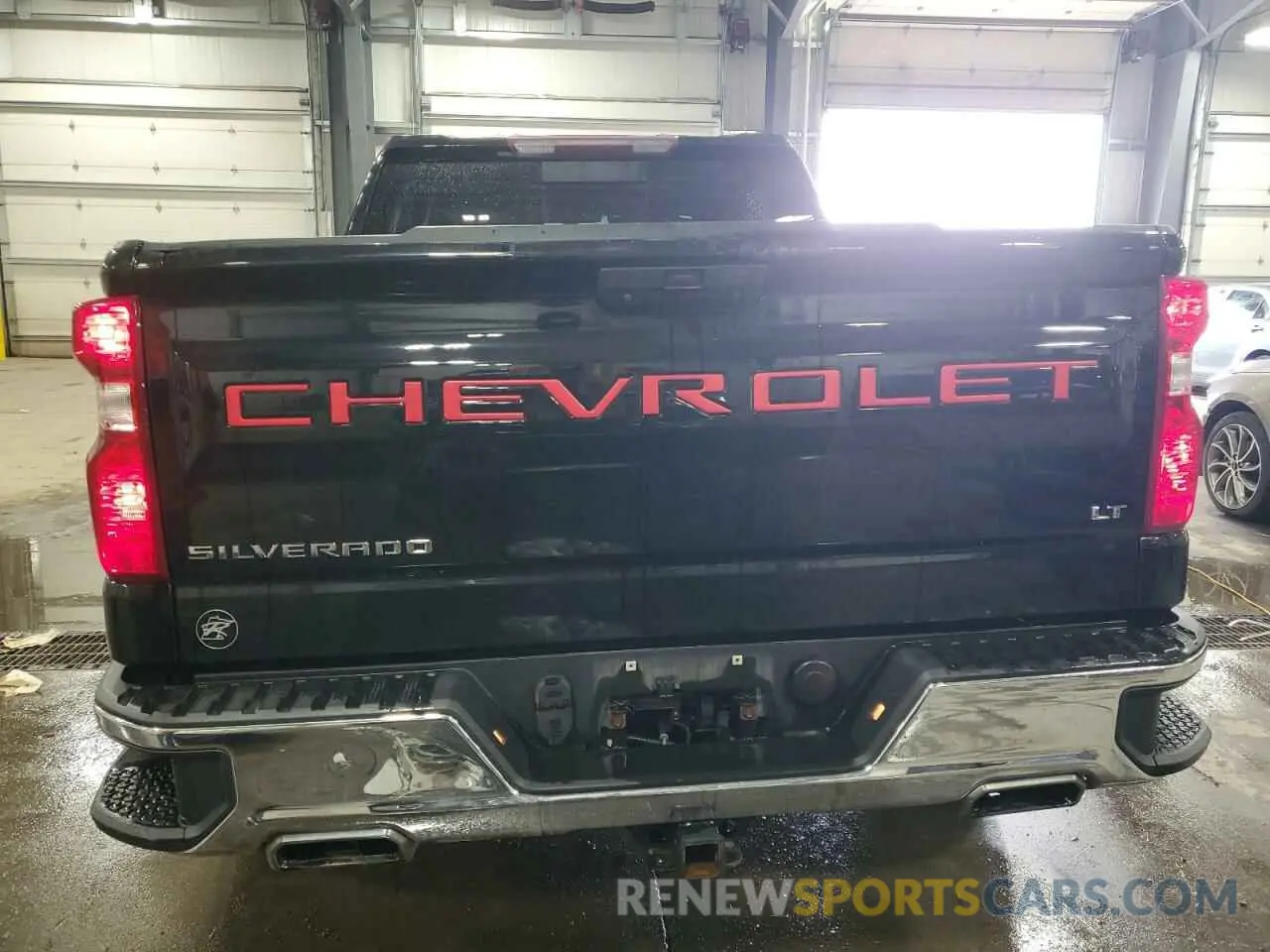 6 Photograph of a damaged car 3GCUYDED7KG105405 CHEVROLET ALL Models 2019