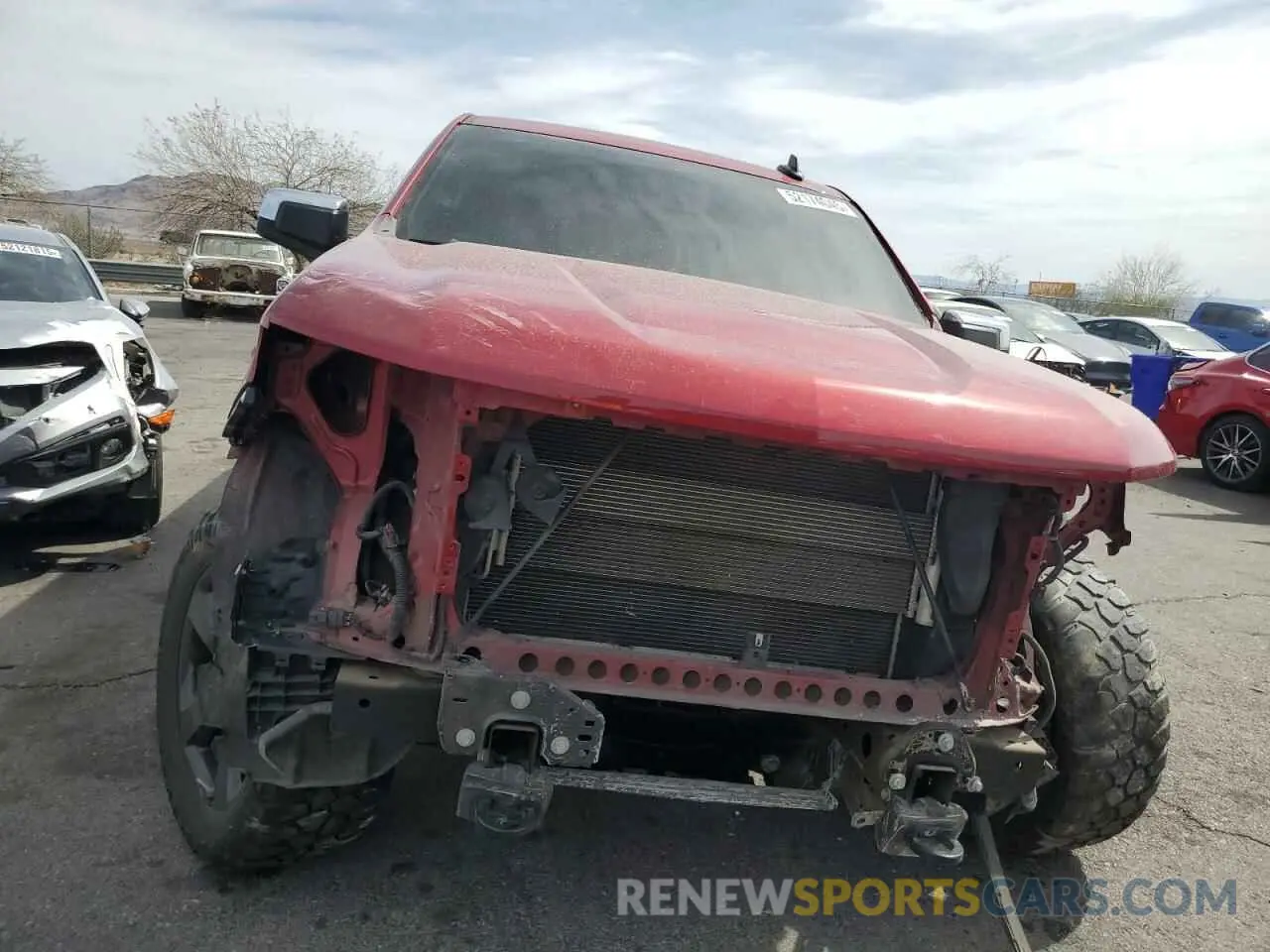 5 Photograph of a damaged car 3GCUYDED8KG122696 CHEVROLET ALL Models 2019