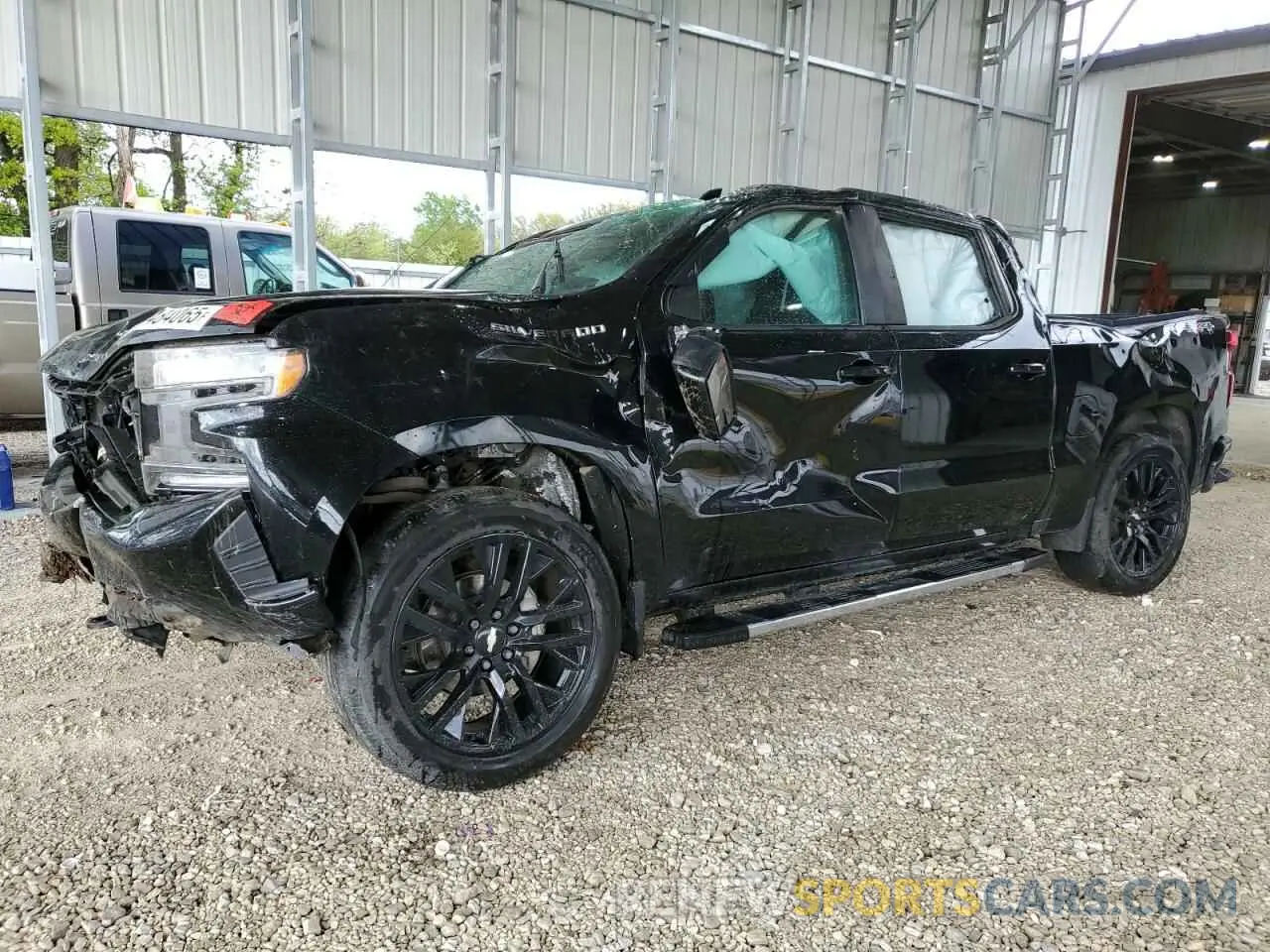 1 Photograph of a damaged car 3GCUYEED8KG251558 CHEVROLET ALL Models 2019