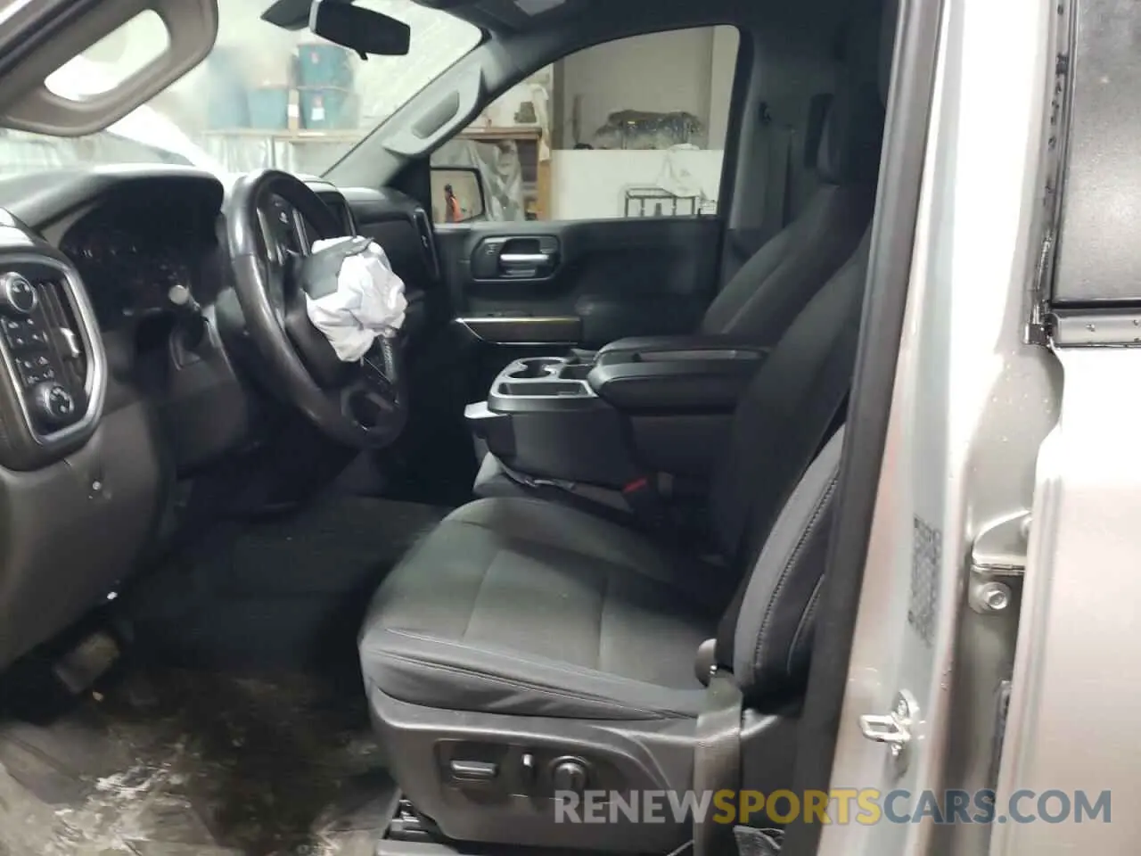 7 Photograph of a damaged car 3GCUYEED8KG293051 CHEVROLET ALL Models 2019