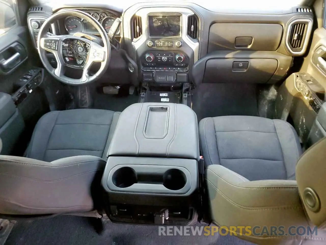 8 Photograph of a damaged car 3GCUYEEDXKG166804 CHEVROLET ALL Models 2019