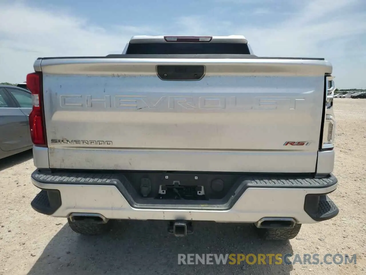 6 Photograph of a damaged car 3GCUYEEDXKG288272 CHEVROLET ALL Models 2019